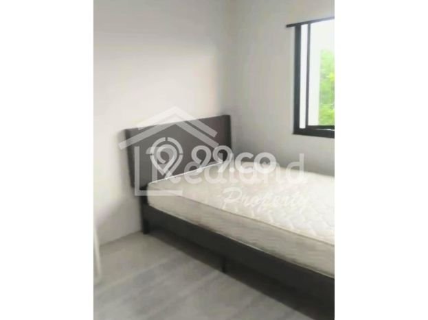 Lokasi terbaik! Rumah siap pakai disewakan di Banyumanik LB 500m2 Lokasi terbaik! Rumah siap pakai disewakan di Banyumanik LB 500m2
