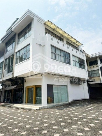 Ruko untuk disewa di Gajah Mungkur punya LT 93m2 & LB 278m2 harga sewa kompetitif Ruko untuk disewa di Gajah Mungkur punya LT 93m2 & LB 278m2 harga sewa kompetitif