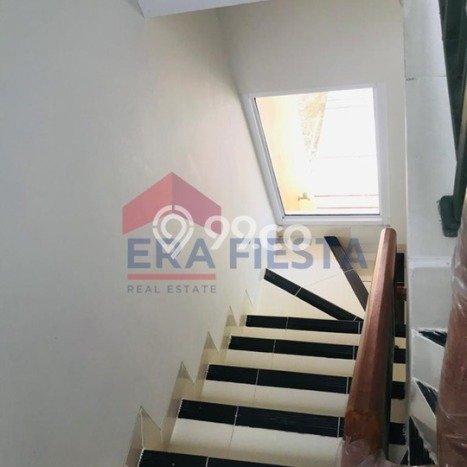 Disewakan Rumah Murah di Gading Serpong Tangerang Punya 2 Kamar Tidur Disewakan Rumah Murah di Gading Serpong Tangerang Punya 2 Kamar Tidur