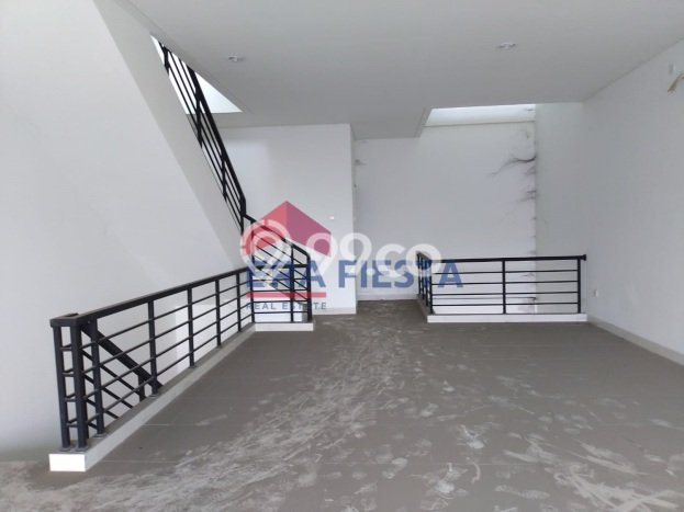 Ruko Bagus Dijual LB 350m2 Lokasi Strategis Tangerang Area Cocok untuk Berbisnis Ruko Bagus Dijual LB 350m2 Lokasi Strategis Tangerang Area Cocok untuk Berbisnis