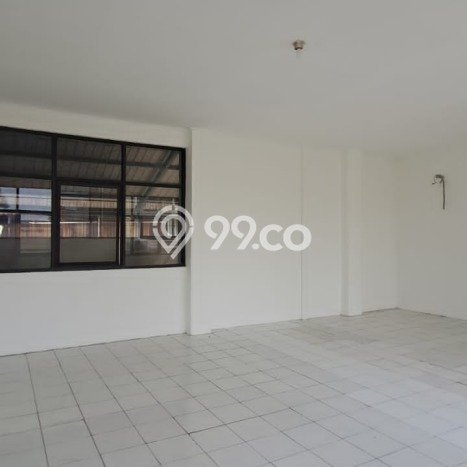 Disewakan Gudang di Kawasan Ramai Jatake Luas 650m2 Disewakan Gudang di Kawasan Ramai Jatake Luas 650m2