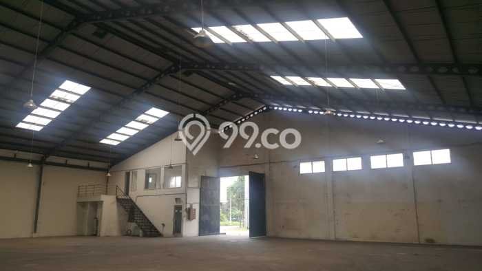 Unit Gudang Disewakan di Jatake di Area Ramai & Strategis Unit Gudang Disewakan di Jatake di Area Ramai & Strategis