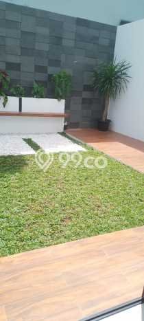Jual Rumah Mewah Elegan Dengan View Cantik di Pondok Kelapa, Jakarta Timur Jual Rumah Mewah Elegan Dengan View Cantik di Pondok Kelapa, Jakarta Timur