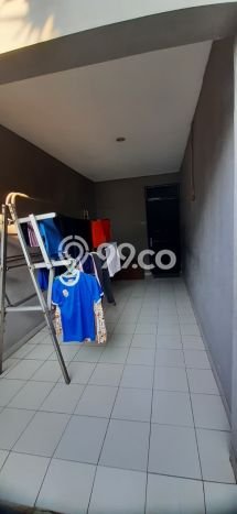 For Sale! Luxury House LT 193m2 Desain Elegan di Pondok Kelapa For Sale! Luxury House LT 193m2 Desain Elegan di Pondok Kelapa