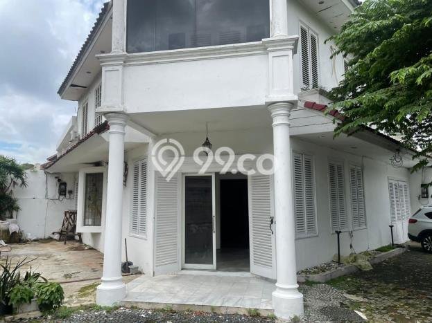 Hunian Mewah Siap Huni LT 330m2 di Cilandak, Jakarta Selatan Hunian Mewah Siap Huni LT 330m2 di Cilandak, Jakarta Selatan