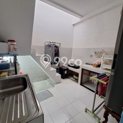 Ruko Dijual di Tambora LT 112m2, LB 93m2 untuk Investasi Ruko Dijual di Tambora LT 112m2, LB 93m2 untuk Investasi