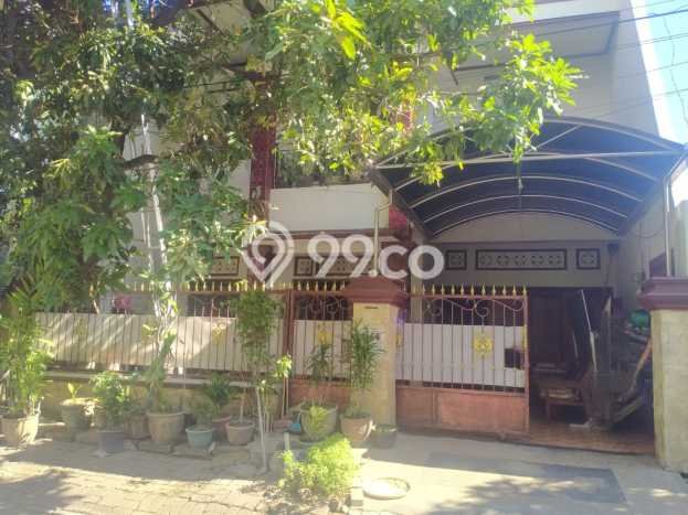 Aset Investasi! Rumah Kost Dijual di Tenggilis Mejoyo, Surabaya, 14 KT, 6 KM, Luas 320m2 Aset Investasi! Rumah Kost Dijual di Tenggilis Mejoyo, Surabaya, 14 KT, 6 KM, Luas 320m2