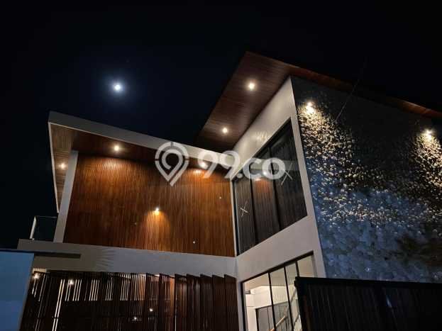 For Sale! Luxury House LT 350m2 Desain Modern di Munggu For Sale! Luxury House LT 350m2 Desain Modern di Munggu