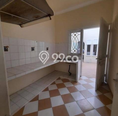 Dijual Rumah Premium dengan Fasilitas Sekitar Komplit di Tenggilis Mejoyo, Surabaya Dijual Rumah Premium dengan Fasilitas Sekitar Komplit di Tenggilis Mejoyo, Surabaya