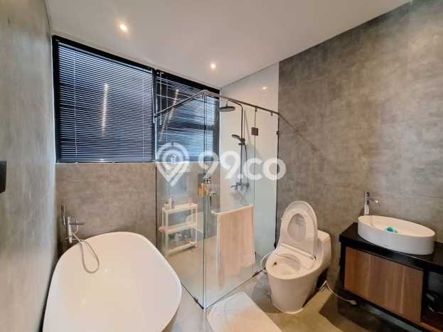 LOKASI STRATEGIS! Vila Kawasan , Area 200m2m², Area Potensial LOKASI STRATEGIS! Vila Kawasan , Area 200m2m², Area Potensial