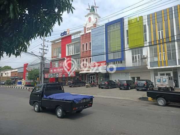 Ruko Bagus LT 48m2 LB 144m2 Dijual di Kebomas Gresik Ruko Bagus LT 48m2 LB 144m2 Dijual di Kebomas Gresik