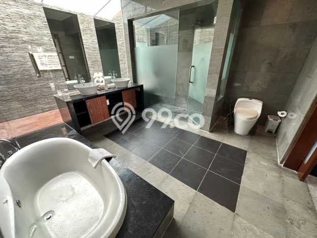 Vila Strategis di , Area 409m2m², Akses Badung, Badung Vila Strategis di , Area 409m2m², Akses Badung, Badung