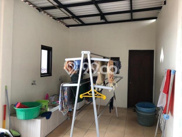 Rumah Modern Cantik 4 KT Bisa Langsung Pindah di Waru Rumah Modern Cantik 4 KT Bisa Langsung Pindah di Waru