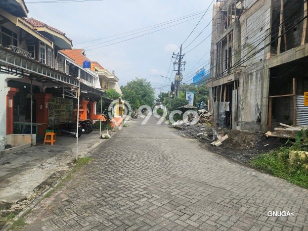 Kos-kosan Dijual di Gununganyar Surabaya Luas 240m2 Kos-kosan Dijual di Gununganyar Surabaya Luas 240m2