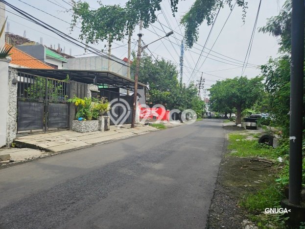 For Sale! Luxury House LT 334m2 Desain Elegan di Manyar For Sale! Luxury House LT 334m2 Desain Elegan di Manyar