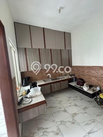 Hunian Mewah LB 450m2 Siap Pakai Desain Elegan di Panjang Jiwo, Surabaya Hunian Mewah LB 450m2 Siap Pakai Desain Elegan di Panjang Jiwo, Surabaya