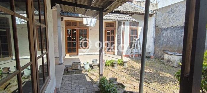 Dijual Rumah Luas Megah Dengan View Cantik di Kendangsari, Surabaya Dijual Rumah Luas Megah Dengan View Cantik di Kendangsari, Surabaya