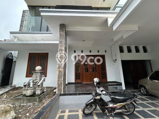 Hunian Mewah LB 450m2 Siap Pakai Desain Elegan di Panjang Jiwo, Surabaya Hunian Mewah LB 450m2 Siap Pakai Desain Elegan di Panjang Jiwo, Surabaya