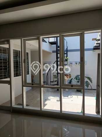 Rumah Minimalis 3 KT di Taman Holis Indah Bandung Rumah Minimalis 3 KT di Taman Holis Indah Bandung