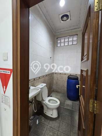 Ruko untuk Disewa di Pusat Bandung Luas Bangunan 392m2 Ruko untuk Disewa di Pusat Bandung Luas Bangunan 392m2