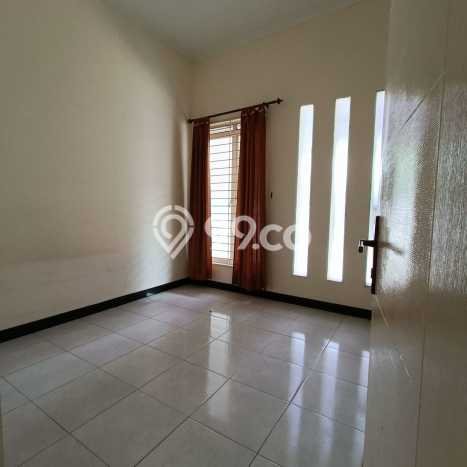 Jarang Ada! Rumah Kontrakan 2 Kamar Bagus Siap Huni Taman Kopo Indah Jarang Ada! Rumah Kontrakan 2 Kamar Bagus Siap Huni Taman Kopo Indah