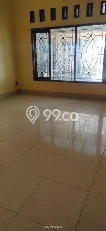 Disewakan! Rumah 4 Kamar Tidur &
5 Kamar Mandi di Riau, Bandung Disewakan! Rumah 4 Kamar Tidur &
5 Kamar Mandi di Riau, Bandung