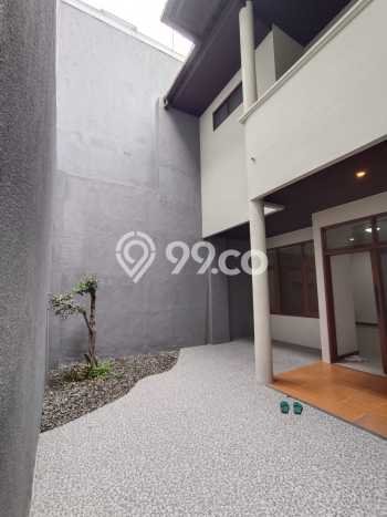 Sewa Rumah Harga Terjangkau di Setra Duta Bandung Punya 3 Kamar Tidur Sewa Rumah Harga Terjangkau di Setra Duta Bandung Punya 3 Kamar Tidur