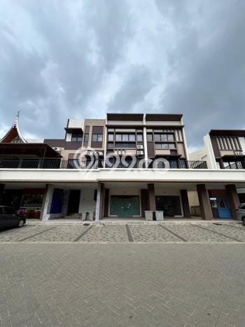 LOKASI STRATEGIS! Ruko di , Luas 184m2m², Area Bisnis, Mainroad LOKASI STRATEGIS! Ruko di , Luas 184m2m², Area Bisnis, Mainroad