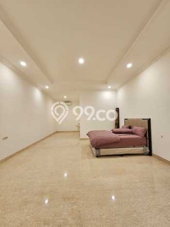Rumah Elit Modern Siap Huni di Alam Sutera Tangerang Rumah Elit Modern Siap Huni di Alam Sutera Tangerang