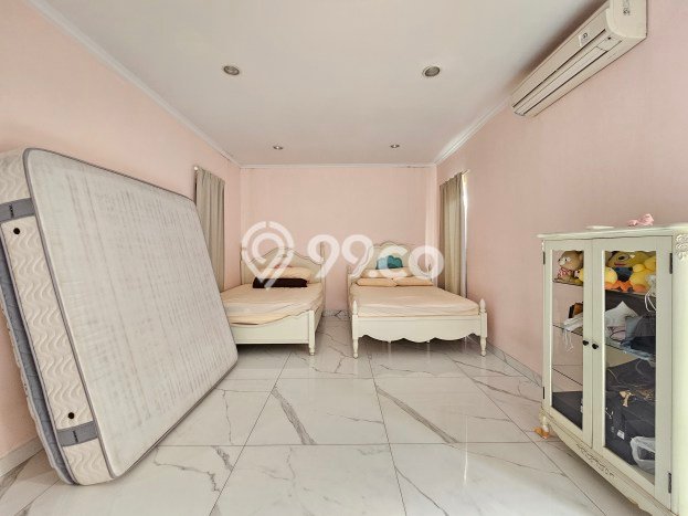 Jual Rumah Mewah Elegan Dengan View Cantik di Gading Serpong, Tangerang Jual Rumah Mewah Elegan Dengan View Cantik di Gading Serpong, Tangerang