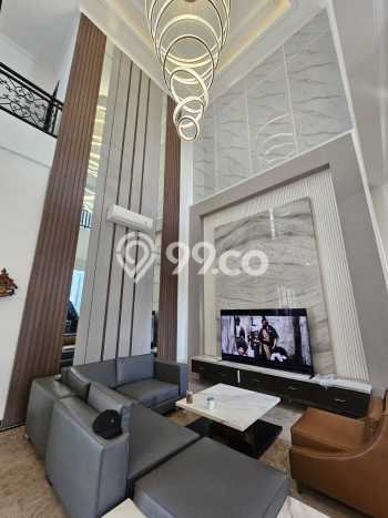 Hunian Mewah LB 400m2 Siap Pakai Desain Elegan di Gading Serpong, Tangerang Hunian Mewah LB 400m2 Siap Pakai Desain Elegan di Gading Serpong, Tangerang