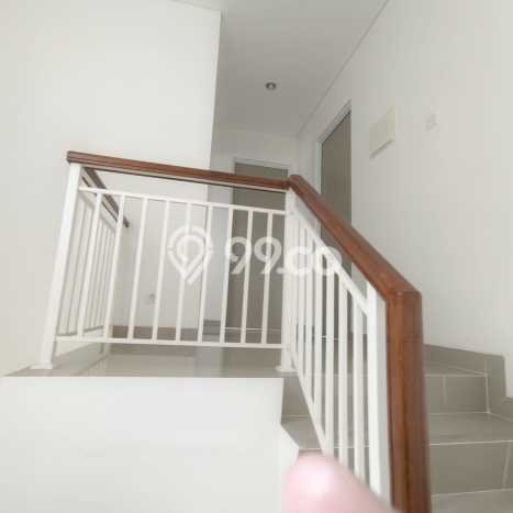 Disewakan! Rumah 3 Kamar Tidur &
3 Kamar Mandi di Gading Serpong, Tangerang Disewakan! Rumah 3 Kamar Tidur &
3 Kamar Mandi di Gading Serpong, Tangerang