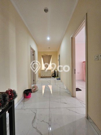 Jual Rumah Mewah Elegan Dengan View Cantik di Gading Serpong, Tangerang Jual Rumah Mewah Elegan Dengan View Cantik di Gading Serpong, Tangerang