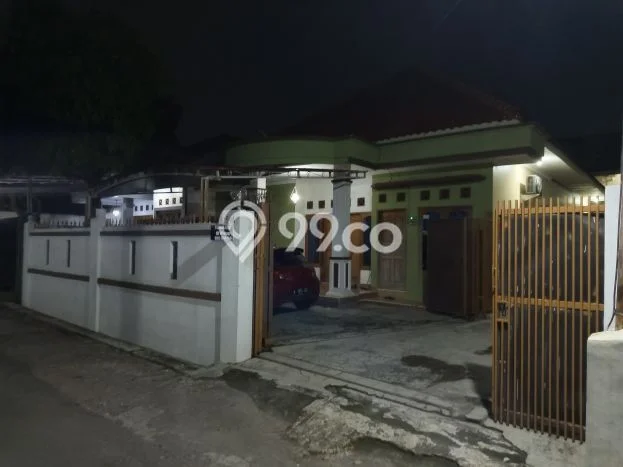 Dijual Segera Kost 14 Kamar, 13 Kamar Mandi di Kesambi, Cirebon, Luas 124m2 Dijual Segera Kost 14 Kamar, 13 Kamar Mandi di Kesambi, Cirebon, Luas 124m2