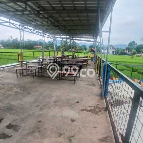 Komersial Dijual Lokasi Stratagis di Leuwimunding Majalengka Cocok untuk Investasi Komersial Dijual Lokasi Stratagis di Leuwimunding Majalengka Cocok untuk Investasi
