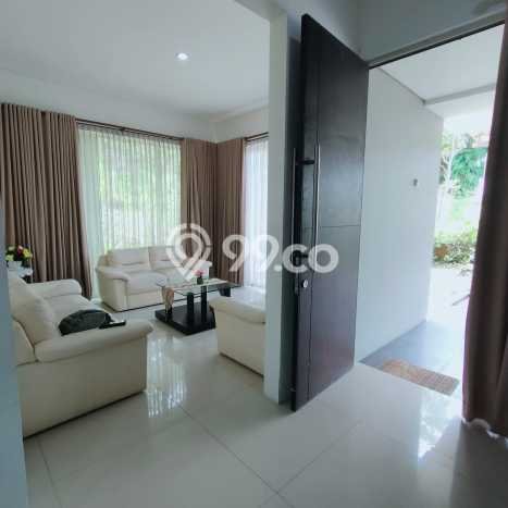 Lokasi terbaik! Rumah siap pakai dikontrakkan di Coblong LB 400m2 Lokasi terbaik! Rumah siap pakai dikontrakkan di Coblong LB 400m2