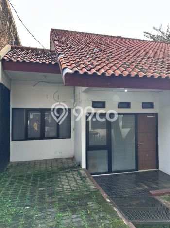 For Sale! Luxury House LT 250m2 Desain Modern di Buah Batu For Sale! Luxury House LT 250m2 Desain Modern di Buah Batu