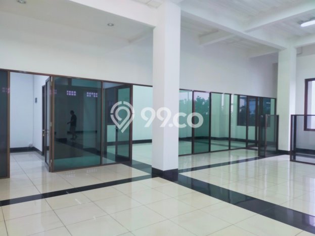 Disewakan Kantor di Kawasan Ramai Soekarno Hatta Luas 900m2 Disewakan Kantor di Kawasan Ramai Soekarno Hatta Luas 900m2