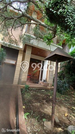 For Sale! Luxury House LT 288m2 Desain Elegan di Mekar Wangi For Sale! Luxury House LT 288m2 Desain Elegan di Mekar Wangi