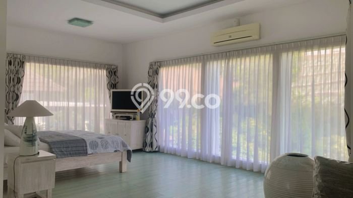 Rumah Elit Modern Siap Huni di Resor Dago Pakar Bandung Rumah Elit Modern Siap Huni di Resor Dago Pakar Bandung
