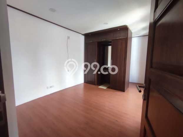 Rumah sewa siap pakai 9 Kamar Tidur di Burangrang, Bandung Rumah sewa siap pakai 9 Kamar Tidur di Burangrang, Bandung