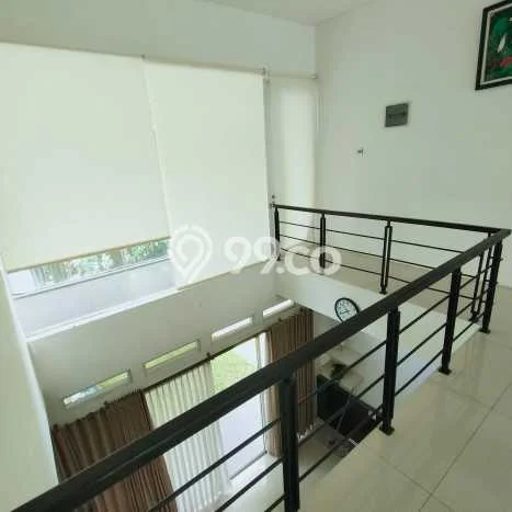 Lokasi terbaik! Rumah siap pakai dikontrakkan di Coblong LB 400m2 Lokasi terbaik! Rumah siap pakai dikontrakkan di Coblong LB 400m2