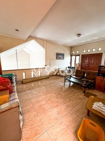 Hunian Elit LB 400m2 Siap Huni Desain Elegan di Cikutra, Bandung Hunian Elit LB 400m2 Siap Huni Desain Elegan di Cikutra, Bandung