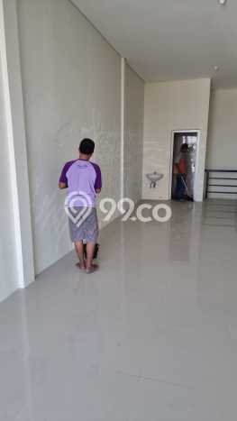 Ruko Dijual di Prime Area Surabaya Luas 200m2 Ruko Dijual di Prime Area Surabaya Luas 200m2