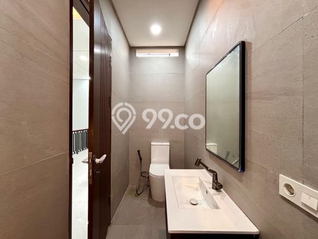 Dijual Rumah Premium dengan Fasilitas Sekitar Lengkap di Cempaka Putih, Jakarta Pusat Dijual Rumah Premium dengan Fasilitas Sekitar Lengkap di Cempaka Putih, Jakarta Pusat