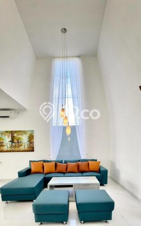 Vila Strategis di , Luas 337m2m², Tersedia Sekarang Vila Strategis di , Luas 337m2m², Tersedia Sekarang