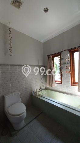 Vila Disewakan Kawasan Kuta, Area 200m2m², Kawasan Nyaman Vila Disewakan Kawasan Kuta, Area 200m2m², Kawasan Nyaman