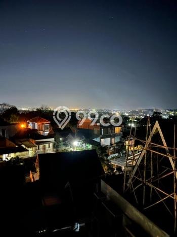 Hunian Ideal dengan LT 200m2 & LB 420m2 Disewakan di Puri Gading Hunian Ideal dengan LT 200m2 & LB 420m2 Disewakan di Puri Gading