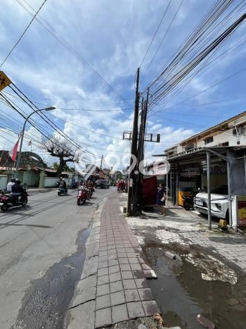 Unit Ruko Paling Strategis di Kuta Badung dengan LB 120m2 Unit Ruko Paling Strategis di Kuta Badung dengan LB 120m2