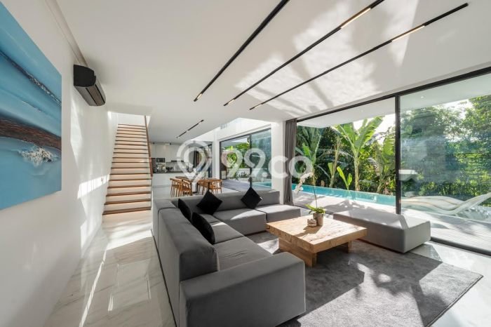 Vila Strategis Kawasan , Luas 400m2m², Available Segera Vila Strategis Kawasan , Luas 400m2m², Available Segera